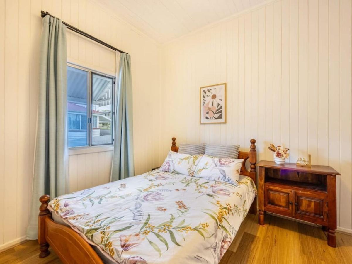 Family Friendly Cozy 4br House At Annerley Holiday home *
